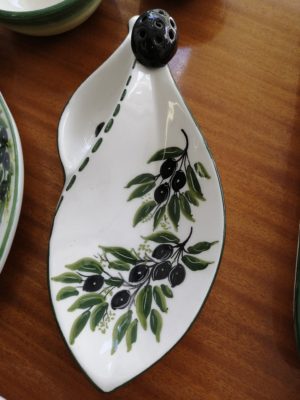 PORCELAIN SMALL PLATE FOR OLIVES TRADITION